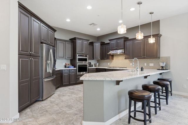 12071 W RED HAWK Drive, Peoria, AZ 85383