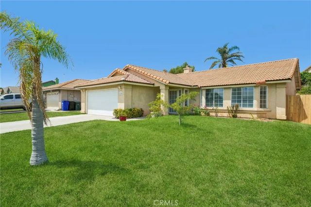 2320 W Sunrise Drive, Rialto, CA 92377