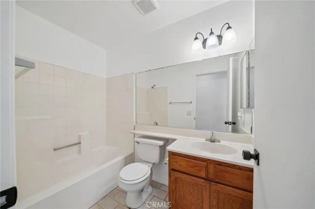 2320 W Sunrise Drive, Rialto, CA 92377