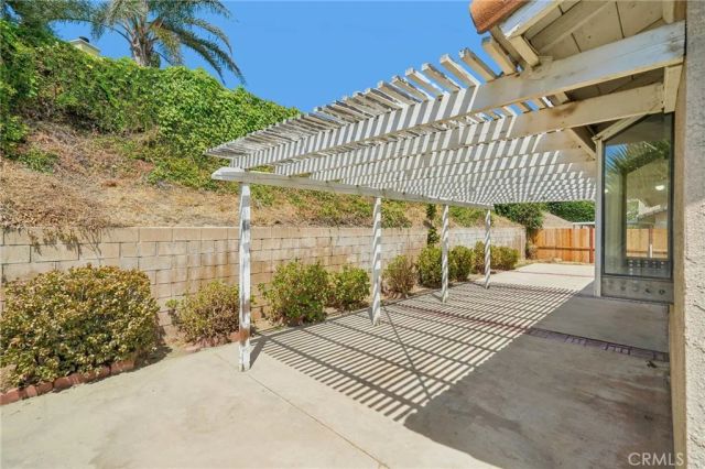 2320 W Sunrise Drive, Rialto, CA 92377