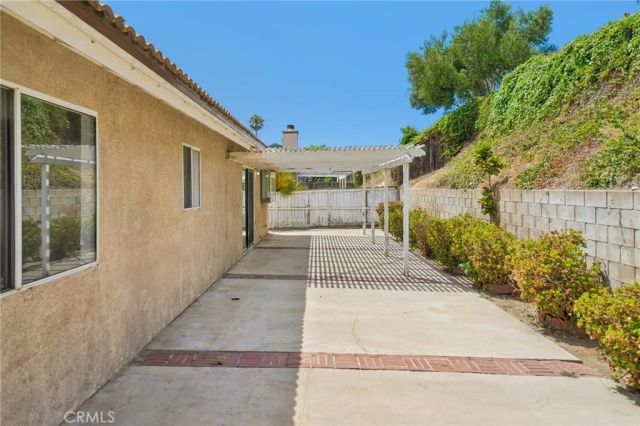 2320 W Sunrise Drive, Rialto, CA 92377