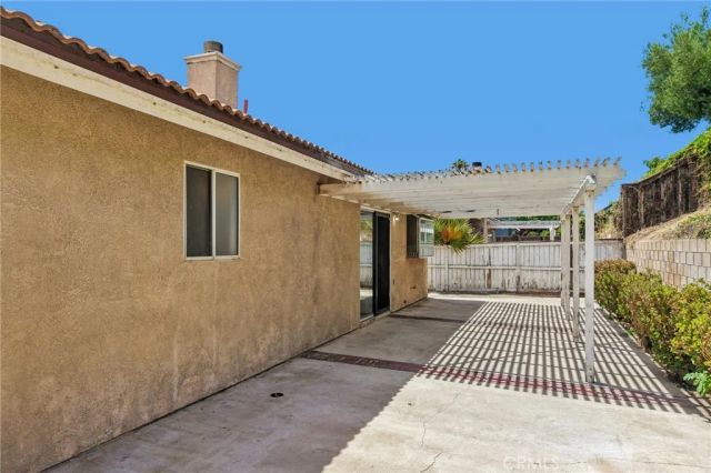 2320 W Sunrise Drive, Rialto, CA 92377
