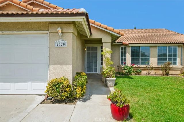 2320 W Sunrise Drive, Rialto, CA 92377