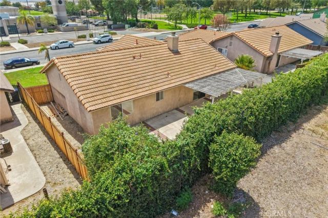 2320 W Sunrise Drive, Rialto, CA 92377