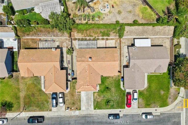 2320 W Sunrise Drive, Rialto, CA 92377