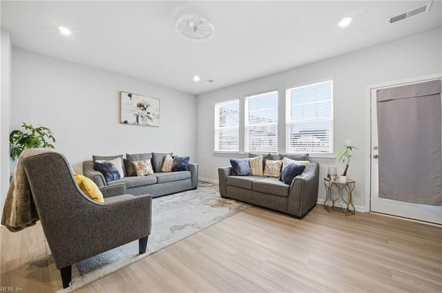 405 Asuza ST, Chesapeake, VA 23323