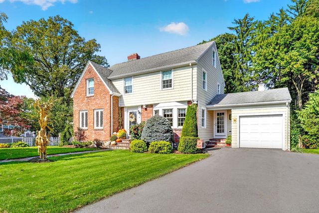 52 Sheffield Road, Melrose, MA 02176