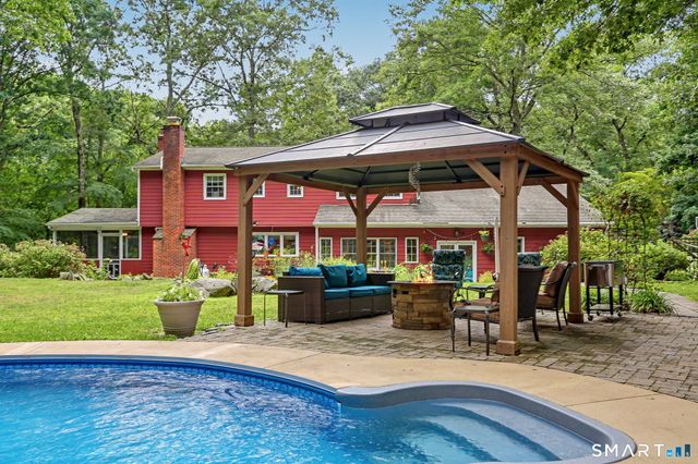 12 Stonehedge Road, Norwalk, CT 06851