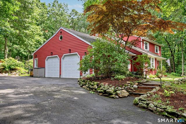 12 Stonehedge Road, Norwalk, CT 06851