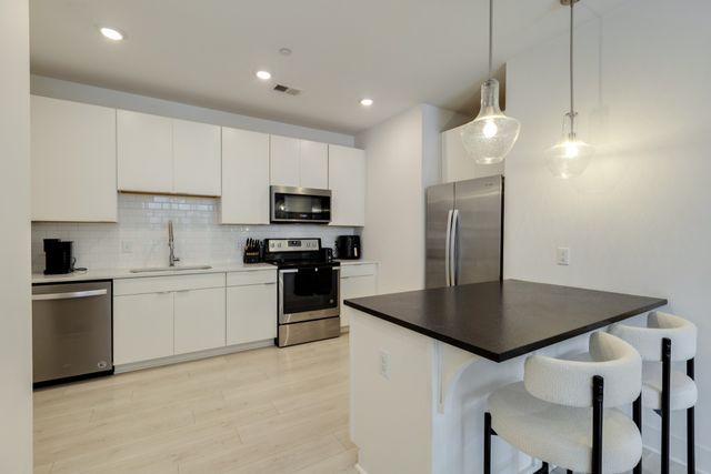 1609 Marshall Hollow Dr Apt 203, Nashville, TN 37203