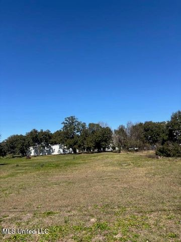 164 1st Street, Biloxi, MS 39530