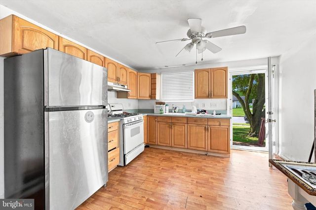 230 MARLBOROUGH AVE, Mount Ephraim, NJ 08059