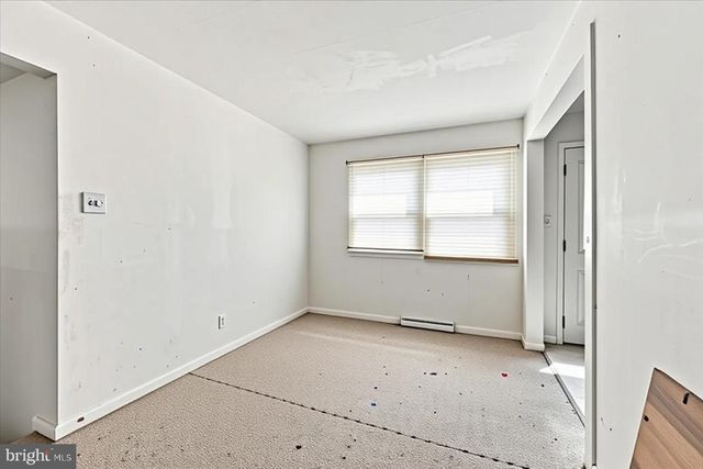 230 MARLBOROUGH AVE, Mount Ephraim, NJ 08059