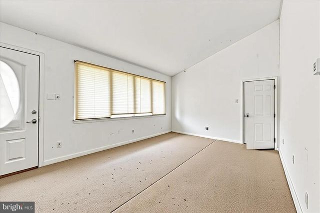 230 MARLBOROUGH AVE, Mount Ephraim, NJ 08059