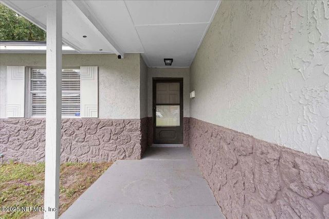 10964 BACALL Road W, Jacksonville, FL 32218