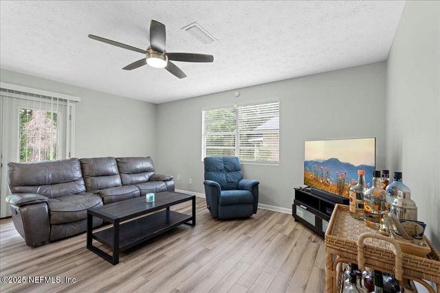 10964 BACALL Road W, Jacksonville, FL 32218