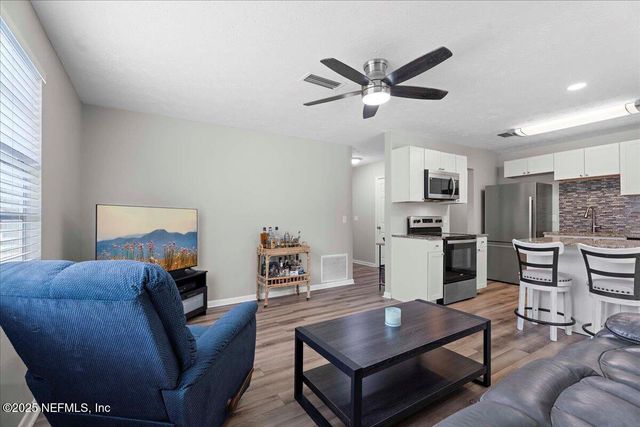 10964 BACALL Road W, Jacksonville, FL 32218