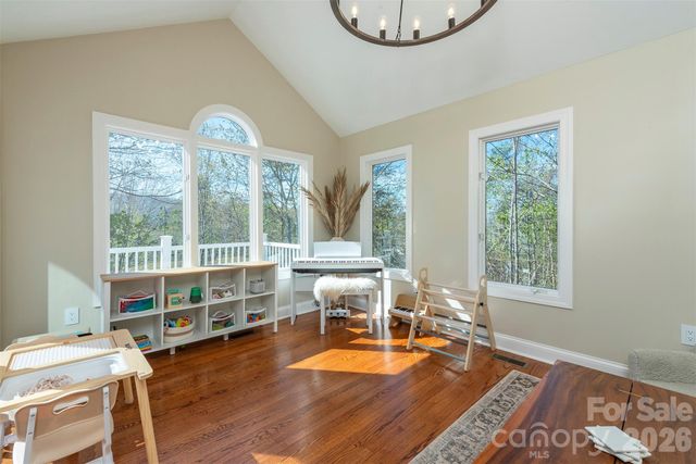 11 High Meadow Drive, Weaverville, NC 28787
