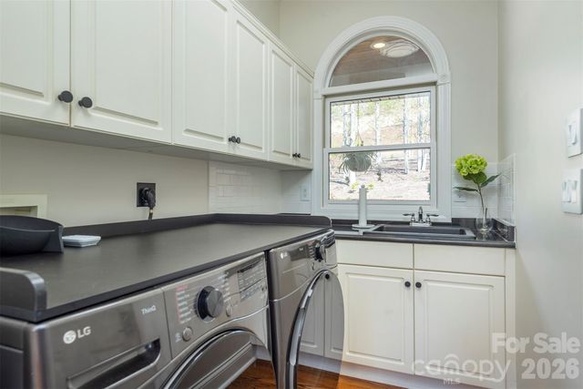 11 High Meadow Drive, Weaverville, NC 28787