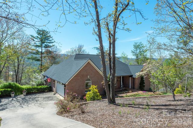 11 High Meadow Drive, Weaverville, NC 28787