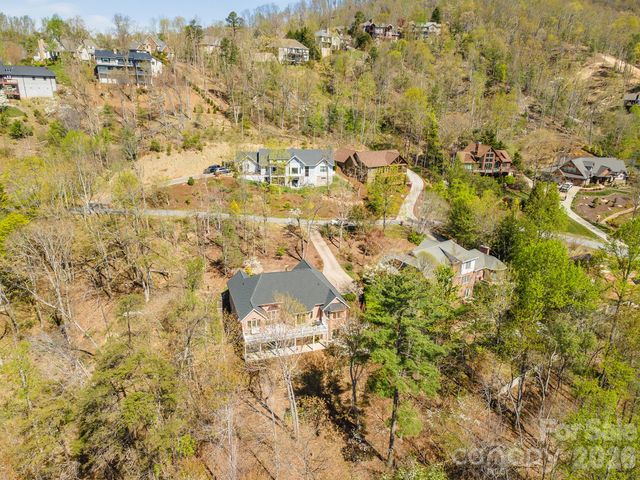11 High Meadow Drive, Weaverville, NC 28787