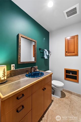 9615 Otso Point Road, Anderson Island, WA 98303