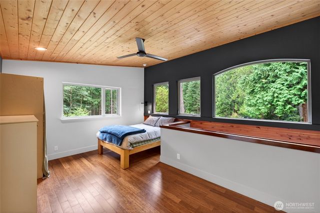 9615 Otso Point Road, Anderson Island, WA 98303