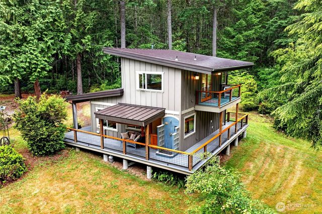 9615 Otso Point Road, Anderson Island, WA 98303