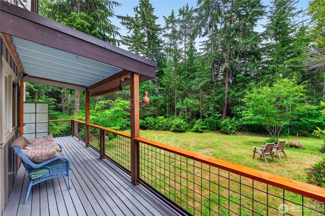 9615 Otso Point Road, Anderson Island, WA 98303