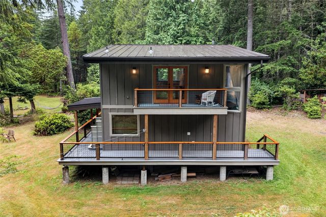 9615 Otso Point Road, Anderson Island, WA 98303