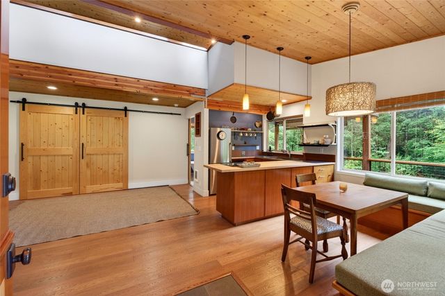 9615 Otso Point Road, Anderson Island, WA 98303