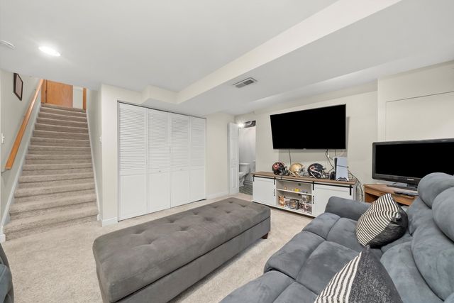 11144 Denny Avenue, Mokena, IL 60448