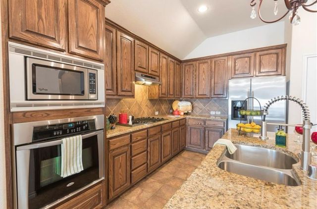 8617 Laughing Waters Trail, Mckinney, TX 75070