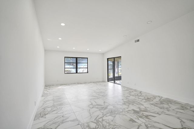 6128 KINGS GATE Circle B, Delray Beach, FL 33484