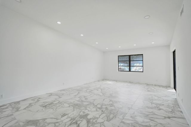 6128 KINGS GATE Circle B, Delray Beach, FL 33484