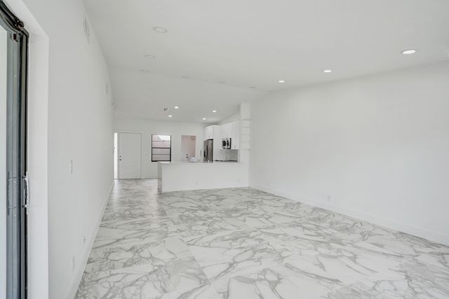 6128 KINGS GATE Circle B, Delray Beach, FL 33484