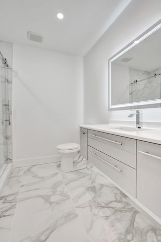 6128 KINGS GATE Circle B, Delray Beach, FL 33484