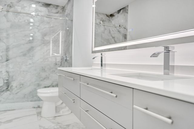 6128 KINGS GATE Circle B, Delray Beach, FL 33484