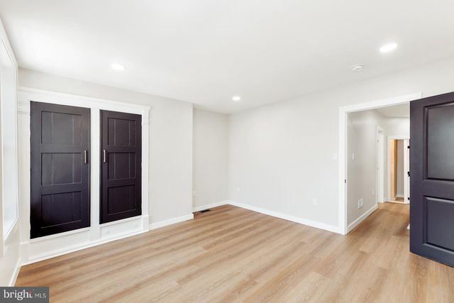1736 N LECOUNT ST, Philadelphia, PA 19121