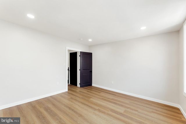 1736 N LECOUNT ST, Philadelphia, PA 19121