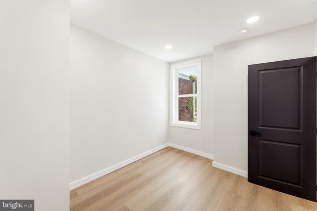 1736 N LECOUNT ST, Philadelphia, PA 19121