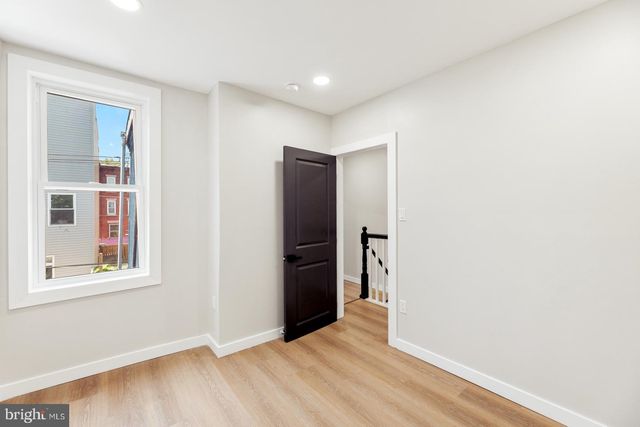 1736 N LECOUNT ST, Philadelphia, PA 19121