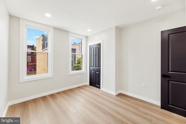 1736 N LECOUNT ST, Philadelphia, PA 19121