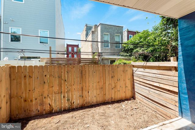 1736 N LECOUNT ST, Philadelphia, PA 19121