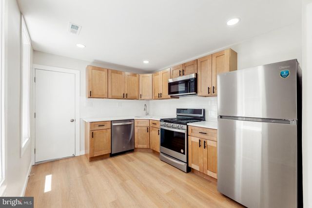 1736 N LECOUNT ST, Philadelphia, PA 19121