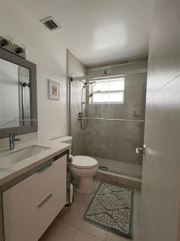 747 SW 6th St, Hallandale Beach, FL 33009