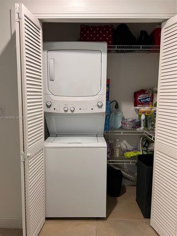 747 SW 6th St, Hallandale Beach, FL 33009