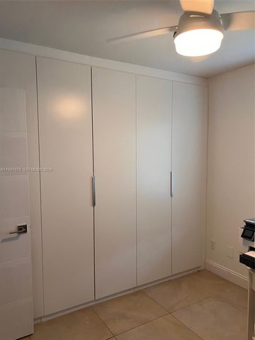 747 SW 6th St, Hallandale Beach, FL 33009