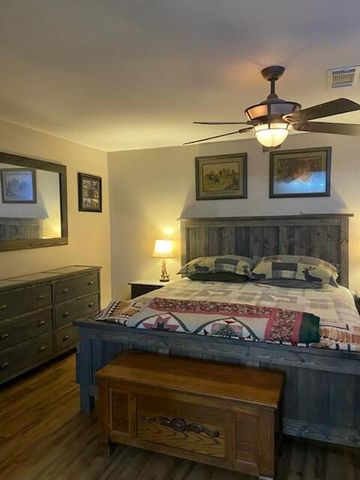 979 Walnut Grove School Road, Waynesburg, KY 40489