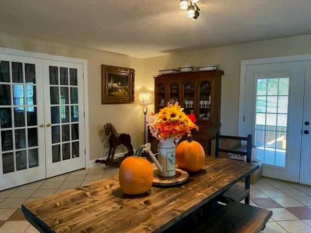 979 Walnut Grove School Road, Waynesburg, KY 40489